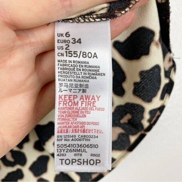 Topshop V-Neck Leopard Print Lightweight Scalloped Cami Tank Size 2 - Picture 8 of 9